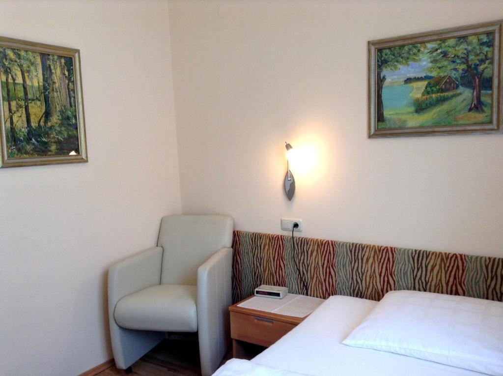 Parkpension Billroth Bad Hall Bagian luar foto