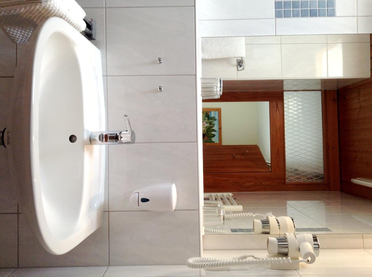 Parkpension Billroth Bad Hall Bagian luar foto